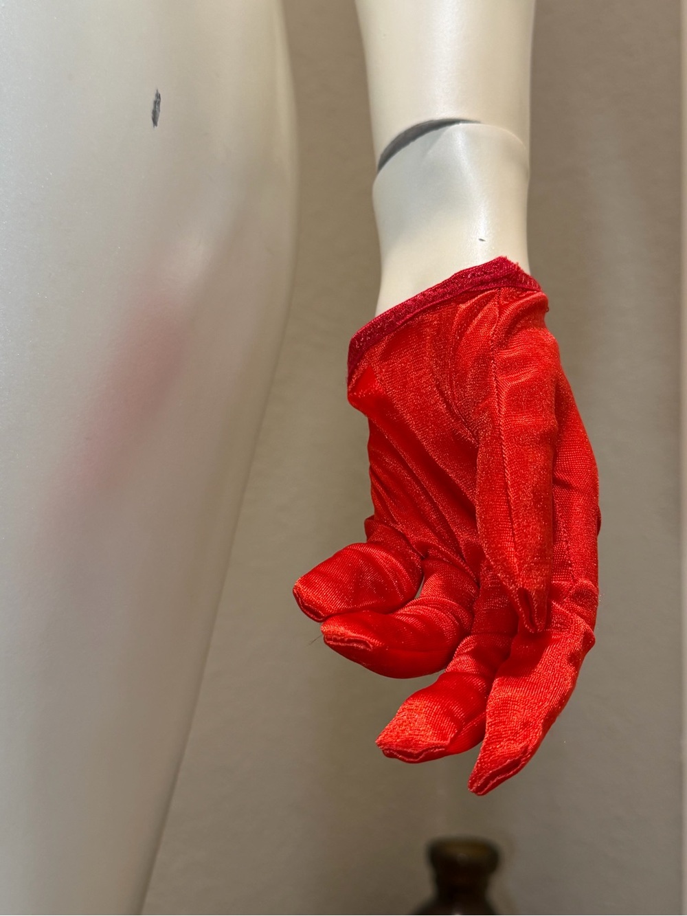 New Red costume Evening Gloves for Women